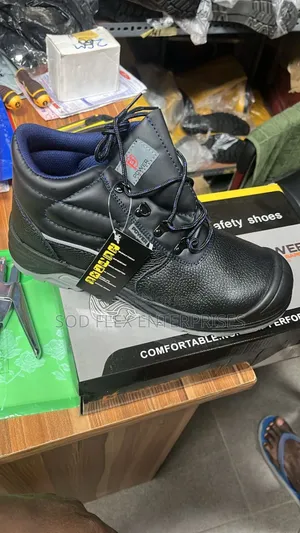 Power 💪Durable Safety Shoe