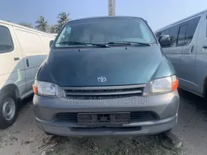 Toyota HiAce 2006 Grey