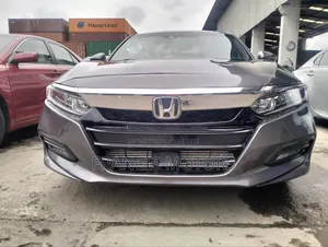 Honda Accord Sport (2.0L 4cyl Turbo 10A) 2019 Gray