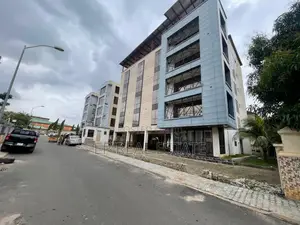 An Office Complex With 3000sqm Lettable Space.