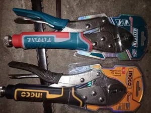 Gripping Plier