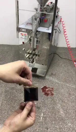Liquid Package Machine (0-200g)