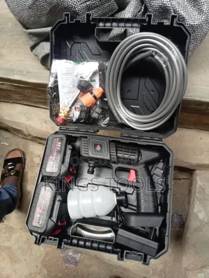 Cordless Pressure Washer