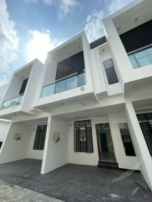 Furnished 3bdrm Townhouse/Terrace in Ikota for sale