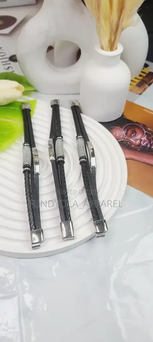 Silver Leather Magnetic Strap Bracelet