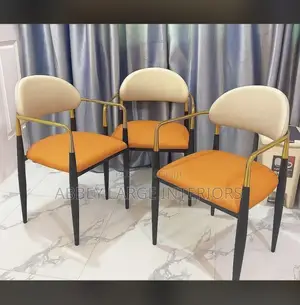 Armed Dining Chair