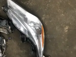 Headlamp Camry 2015 Model