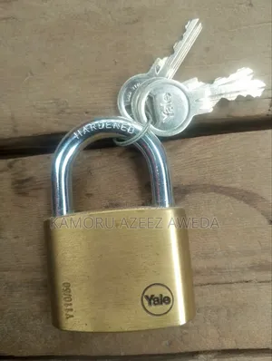 Yale Padlock Brass 50mm