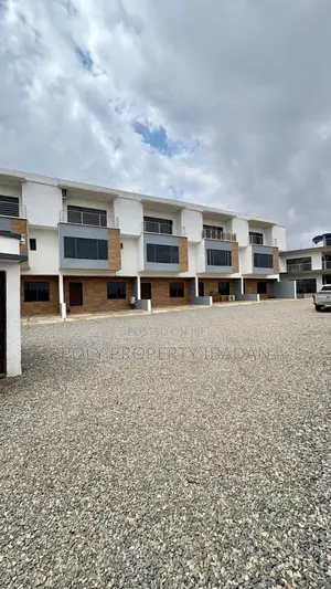 4 Bedroom Shortlet Apartment