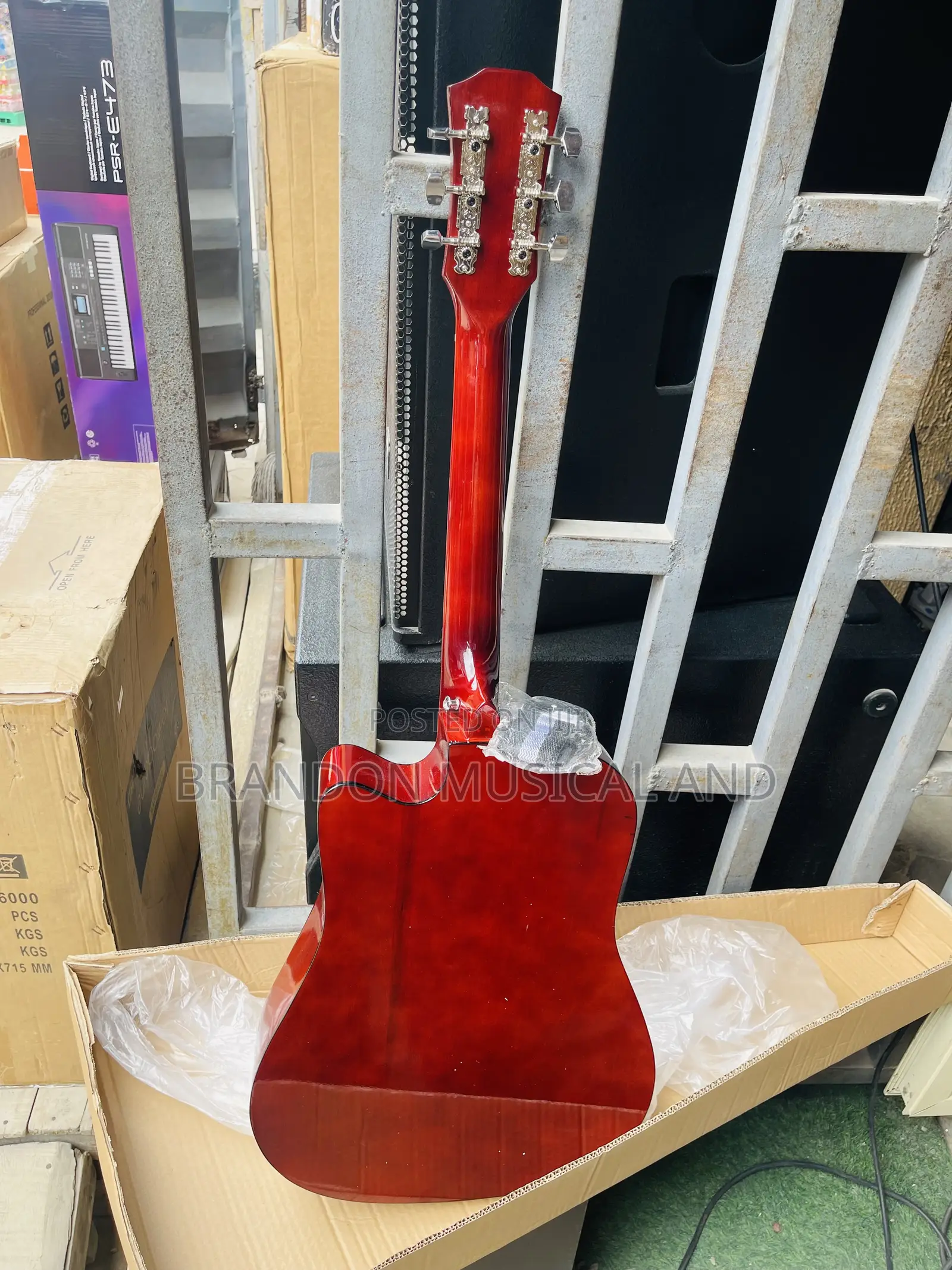 Box Guitar