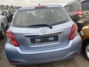 Toyota Yaris 2012 Blue
