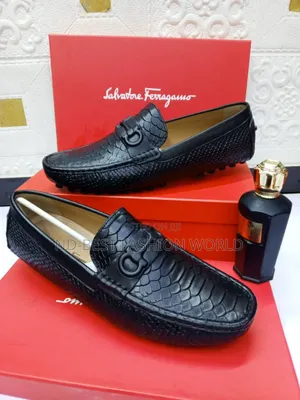 Black Ferragamo Flat Shoes