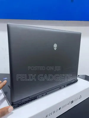 Laptop Dell Allienware M18 R1 16GB Intel Core Ultra 7 SSD 1T