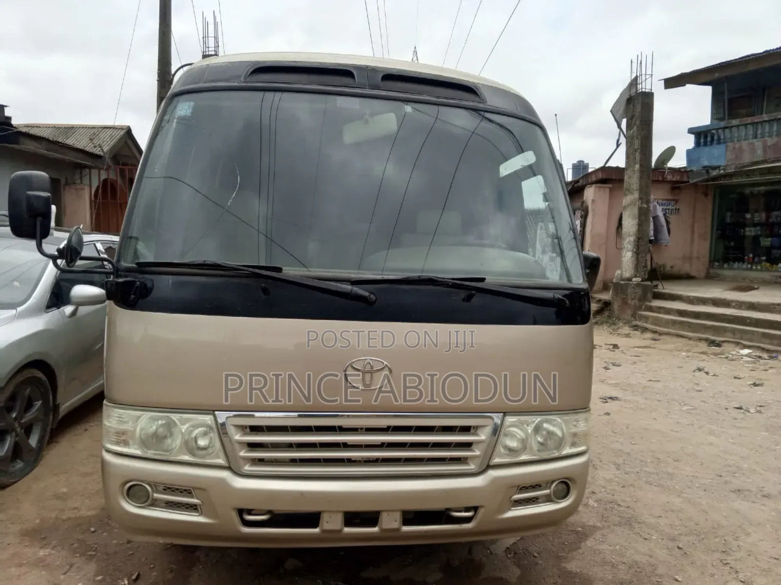Toyota Coaster 2012 Gold
