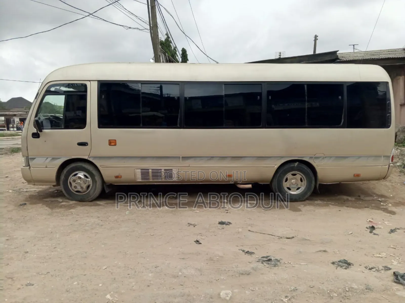 Toyota Coaster 2012 Gold
