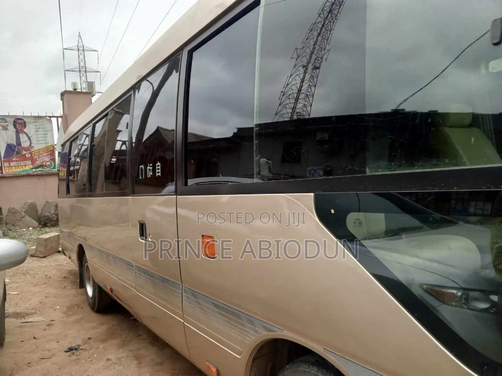 Toyota Coaster 2012 Gold