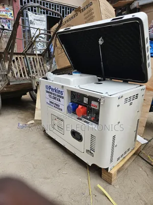 Perkins 10kva Diesel Soundproof Generator 100%Copper Wire