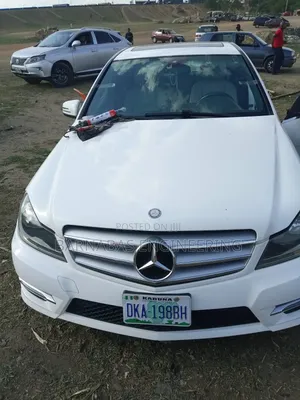 Auto Mobile Windscreen Supply and Installation
