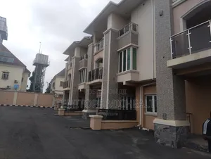 5bdrm Duplex in Kado, Mabushi for sale