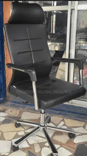 Manager Chair B505( Black and White)