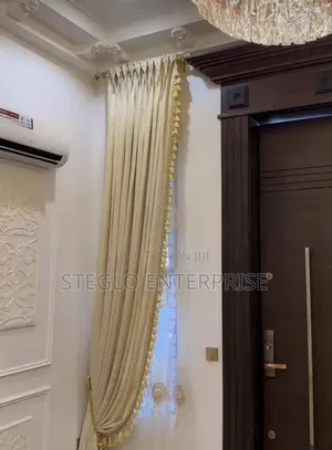 Dealers in Quality Curtains