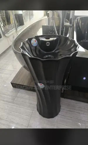 Freestanding Black Basin