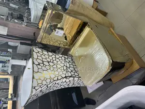 Luxury Set of Gold Set of Wc