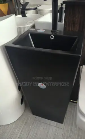 Freestanding Washand Basin