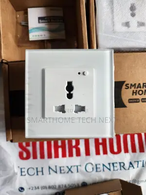 13a Single Tuya White Smart Socket – Energy Monitoring