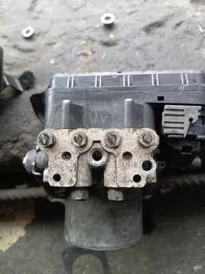 Toyota Sienna 20012 Abs Pump