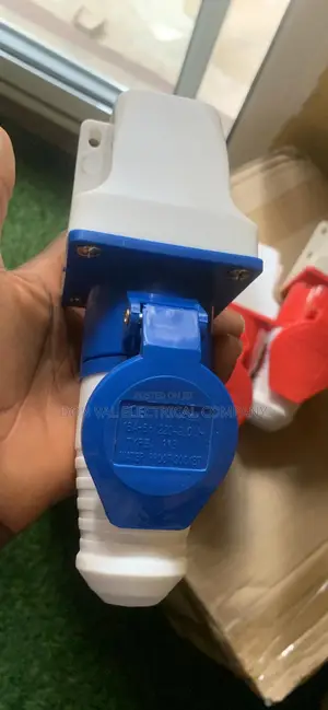 16amps 3pin Industrial Socket