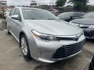 Toyota Avalon Limited FWD Sedan (3.6L 6cyl 6A) 2016 Silver