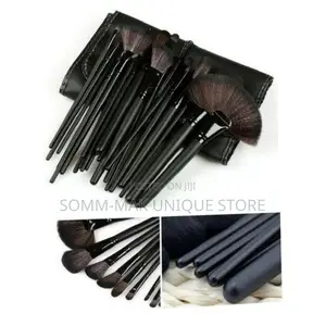 Makeup Brushes Set - 24 Pieces