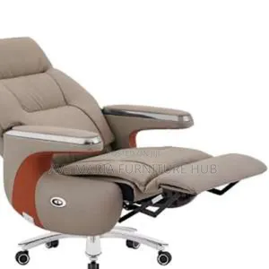 Executive Reclining Swivel Office Chair.