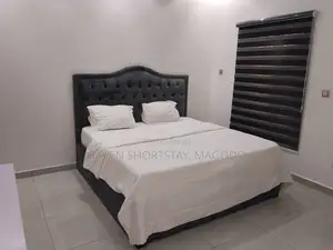2-BRM Flat for Shortlet Inside Magodo Shangisha