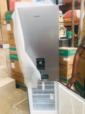 New Hisense 264l Bottom Freezer Refrigerator With Dispenser