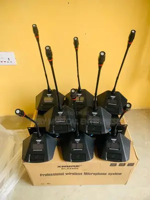 Shure 8in1 Conference Wireless Microphone