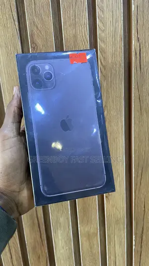 New Apple iPhone 11 Pro Max 256 GB Gold