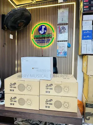 Full Ceiling Speakers Setup With 7inches Wall Amplifier