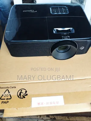 Brand New Vga Optoma Projector in Abuja