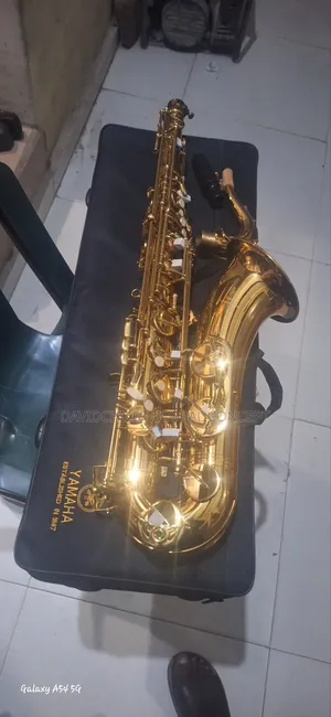 Yamaha Tenor Saxophone
