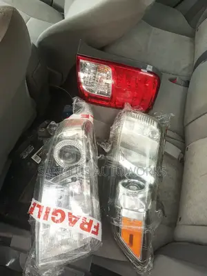 Headlight Scion Xb