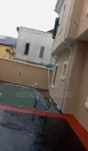 4bdrm Duplex in Estate, Ikeja for sale