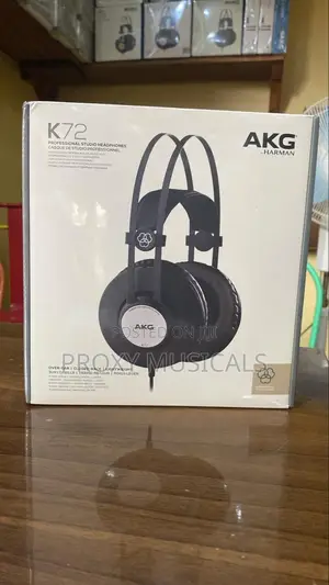 Akg Closed-Back Studio Headphones