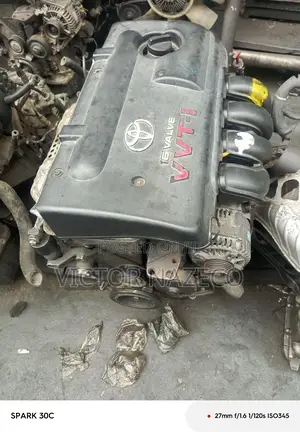 Toyota Corolla 05 Engine