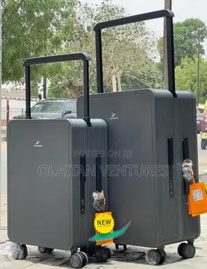 Two Set of Leaves King Luggage Box