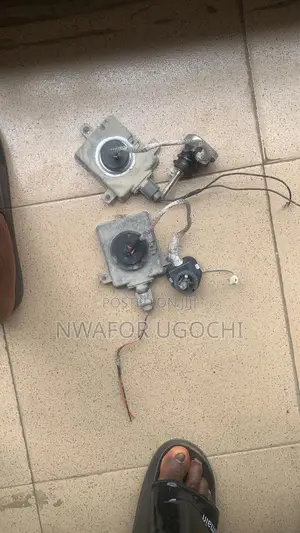 Headlight Charger 20012-2015 Honda Crostor