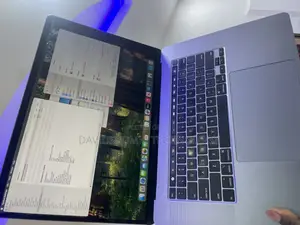 Laptop Apple MacBook Pro 2019 32GB Intel Core i9 SSD 1T