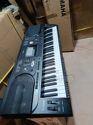 Yamaha Keyboard Piano PSR-E375