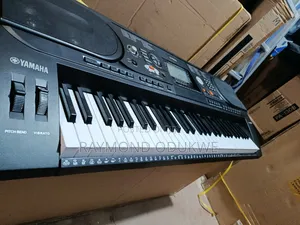 Yamaha PSR Keyboard Piano With Adapter